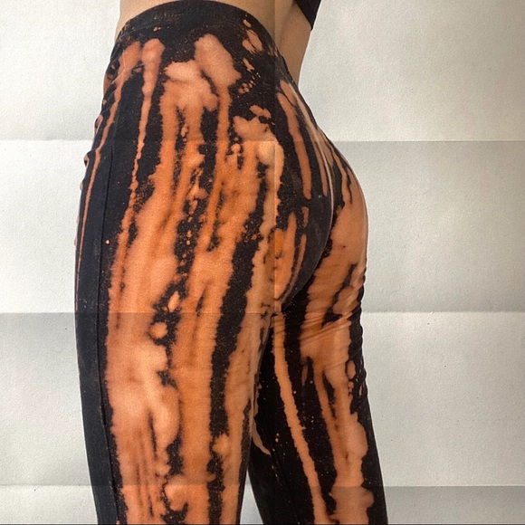 Bleached Capri Leggings - Picture 3 of 6
